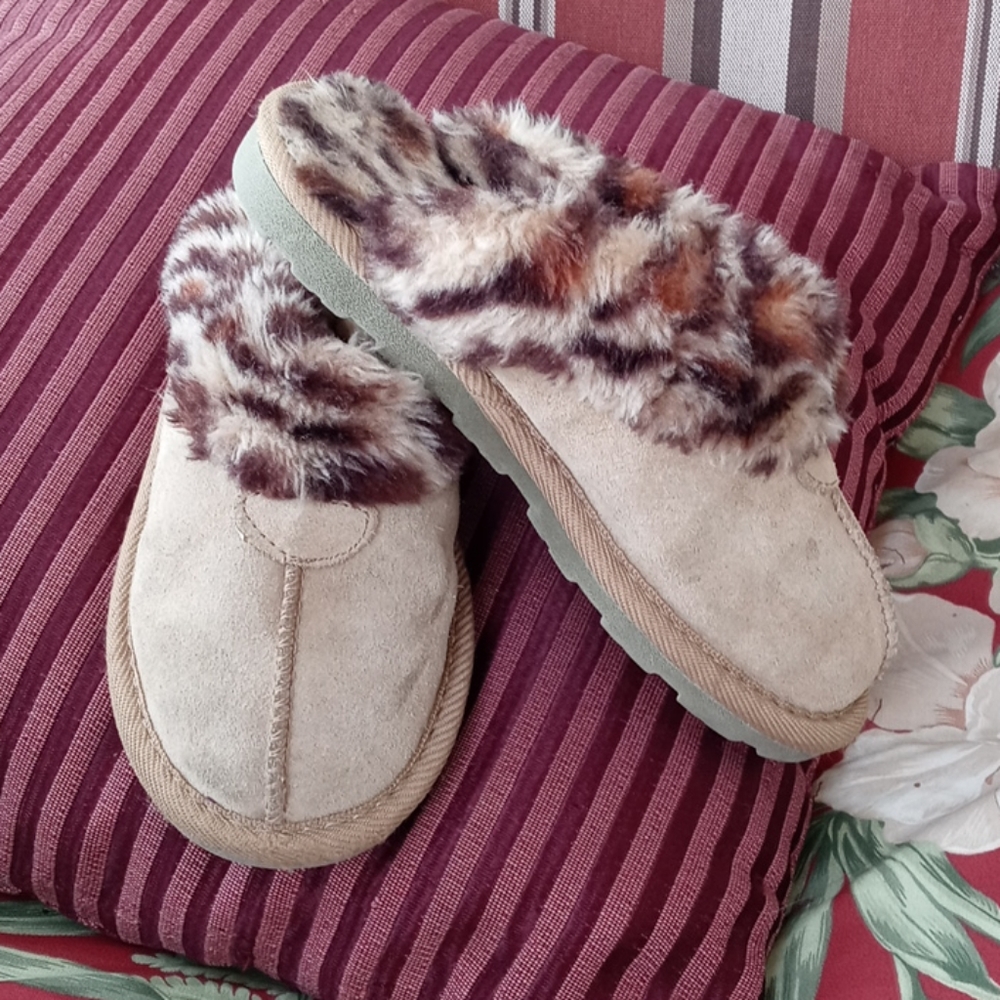 Genuine Suede Sox-Tab Mules/Slippers